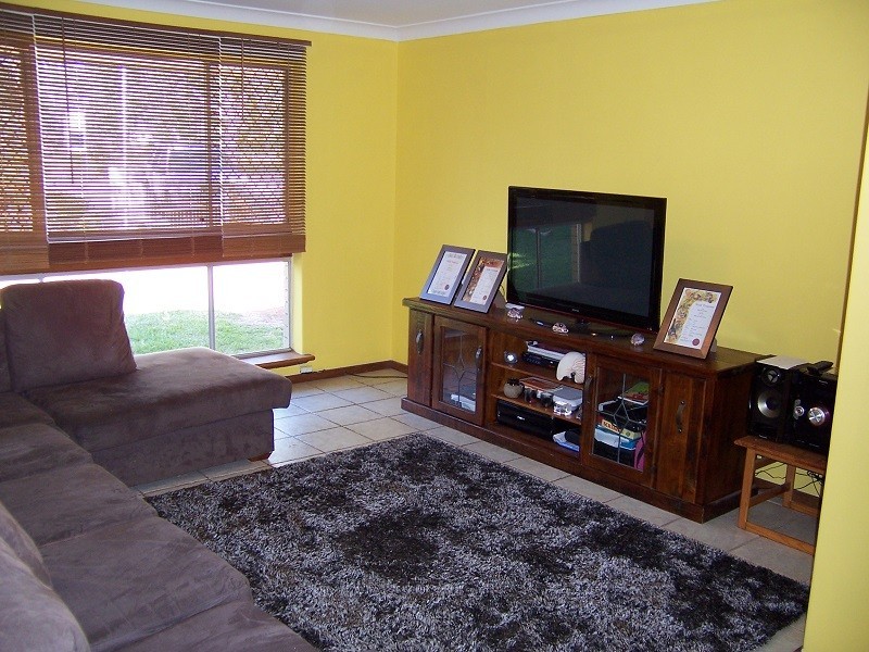 16 Berry Brow Road, Bakers Hill WA 6562