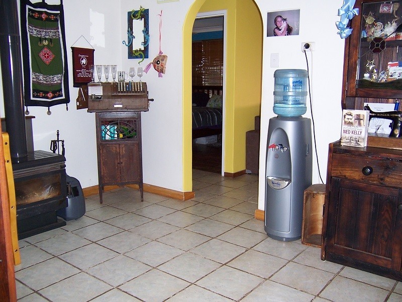 16 Berry Brow Road, Bakers Hill WA 6562