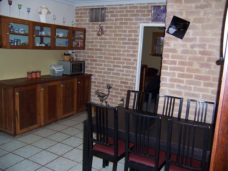 16 Berry Brow Road, Bakers Hill WA 6562