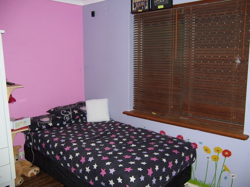 16 Berry Brow Road, Bakers Hill WA 6562