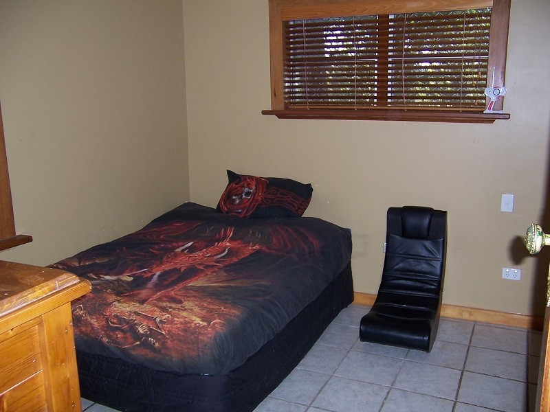 16 Berry Brow Road, Bakers Hill WA 6562