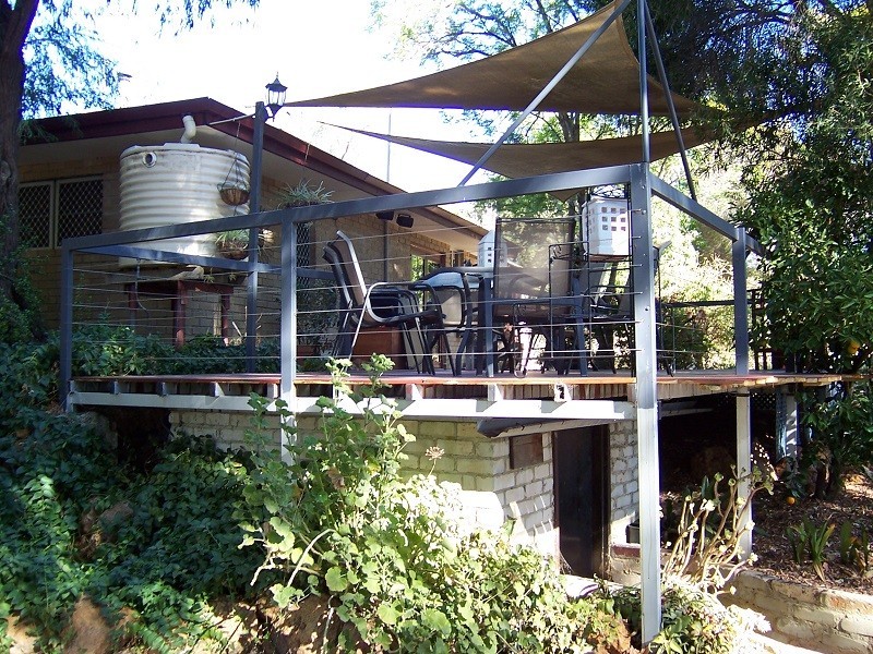 16 Berry Brow Road, Bakers Hill WA 6562