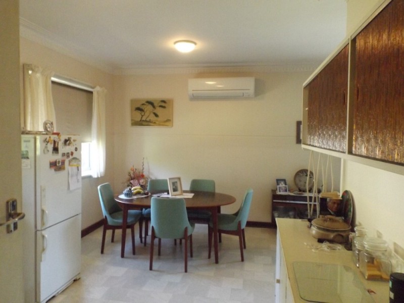 6 Gloucester Rd, Kalamunda WA 6076