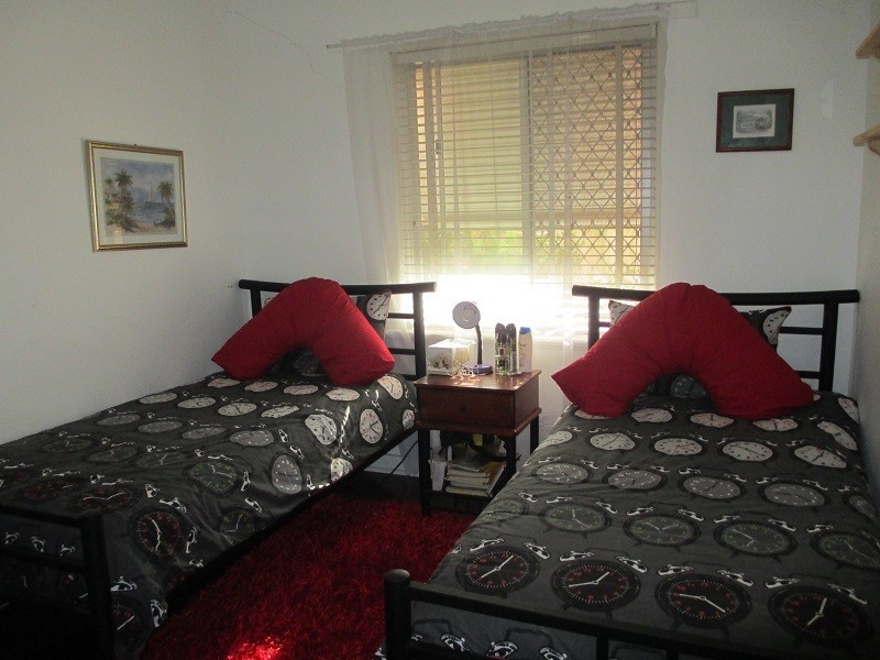 8 Clianthus Way, Koongamia WA 6056