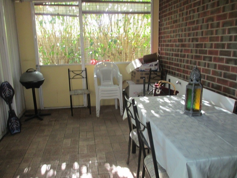 8 Clianthus Way, Koongamia WA 6056