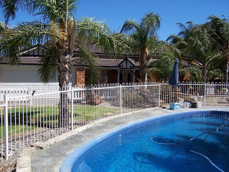 43 Warburton Ct, Byford WA 6122