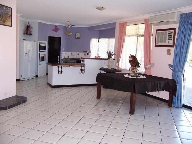 43 Warburton Ct, Byford WA 6122