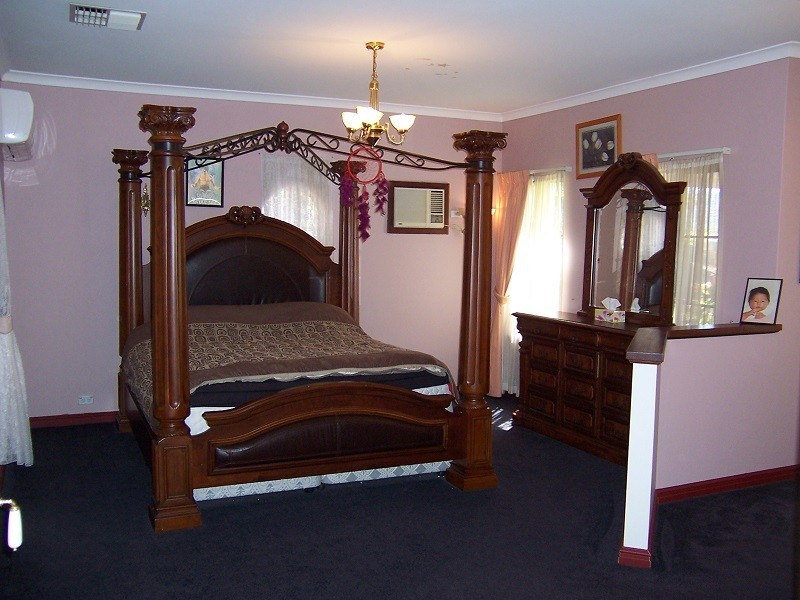 43 Warburton Ct, Byford WA 6122