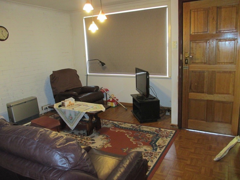 2 Marloo Rd, Greenmount WA 6056