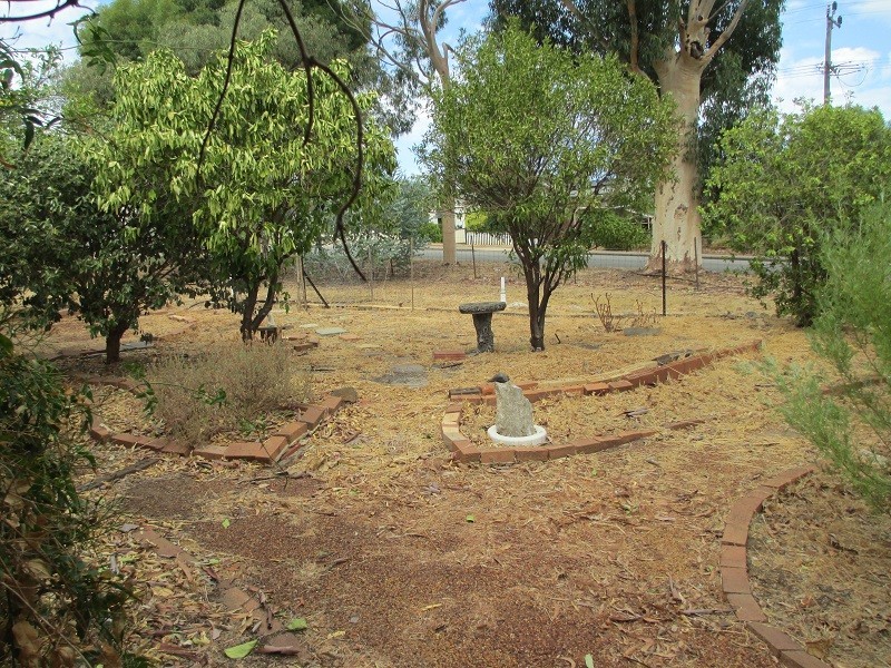 2 Marloo Rd, Greenmount WA 6056