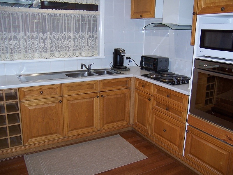 14 Berry Brow Road, Bakers Hill WA 6562