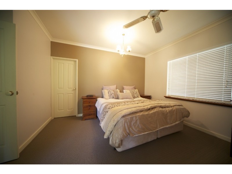 184 Copley Rd, Upper Swan WA 6069