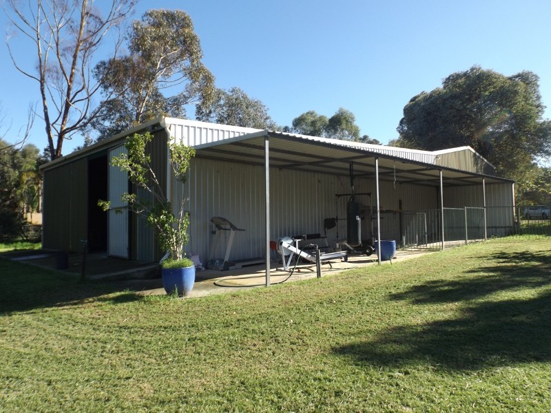 184 Copley Rd, Upper Swan WA 6069