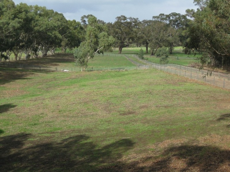 184 Copley Rd, Upper Swan WA 6069