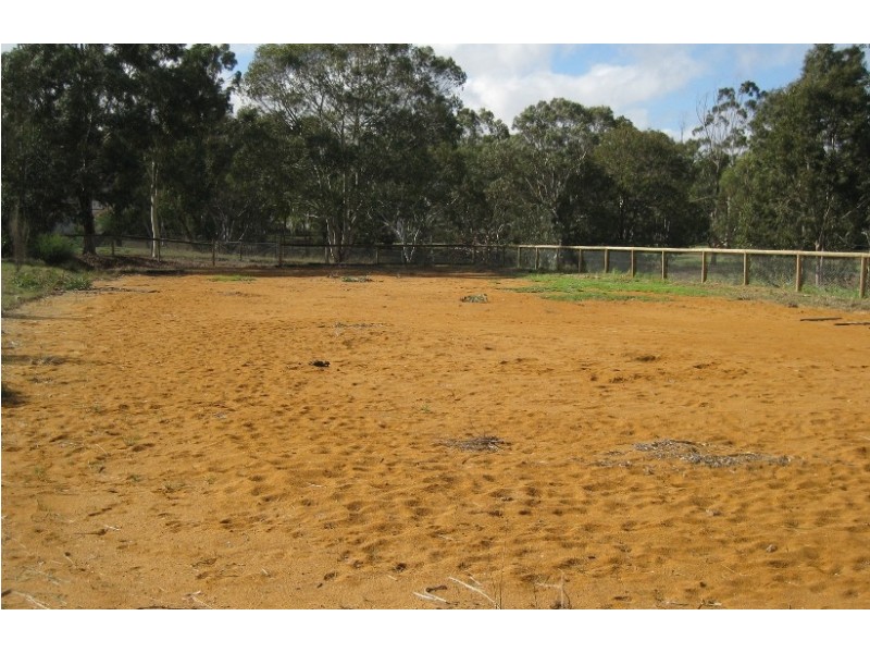 184 Copley Rd, Upper Swan WA 6069