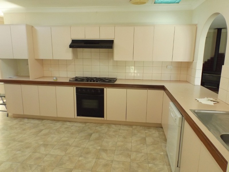 4 Ilex Way, Forrestfield WA 6058