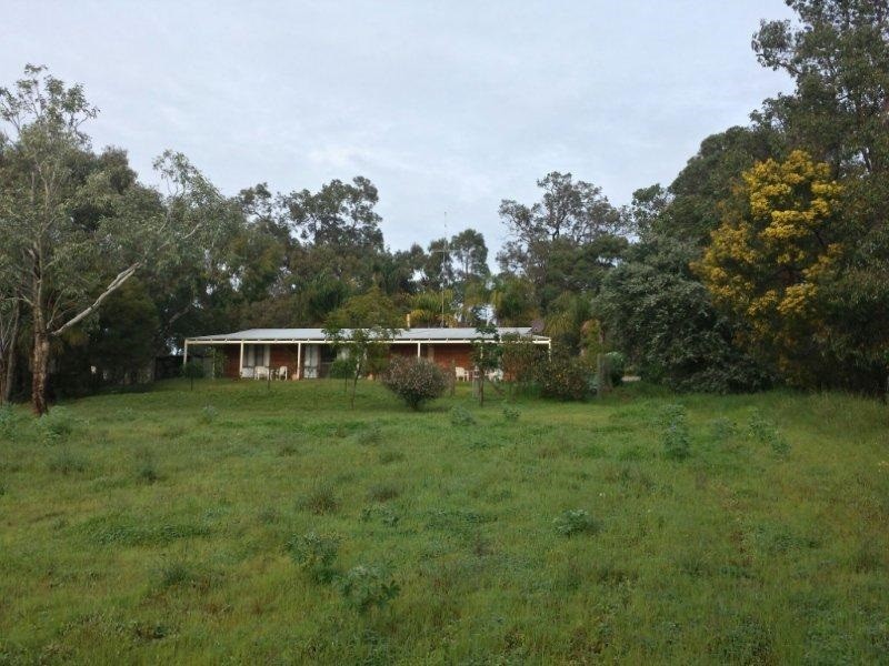 4548 Great Eastern Highway, Bakers Hill WA 6562