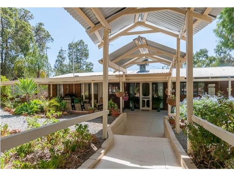 4548 Great Eastern Highway, Bakers Hill WA 6562