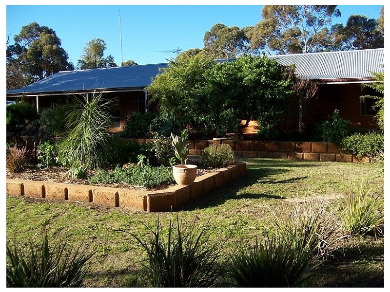 77 Accedens Rise, Bakers Hill WA 6562