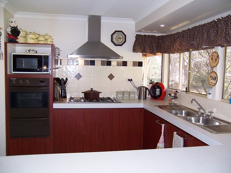 77 Accedens Rise, Bakers Hill WA 6562