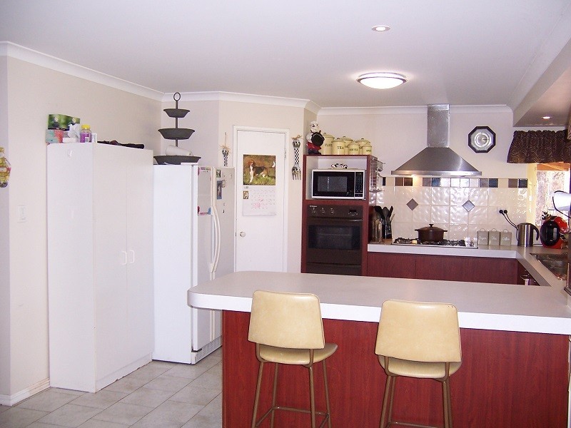 77 Accedens Rise, Bakers Hill WA 6562