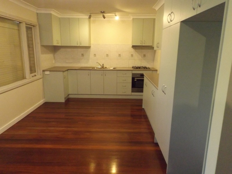 27 Mornington St, Armadale WA 6112