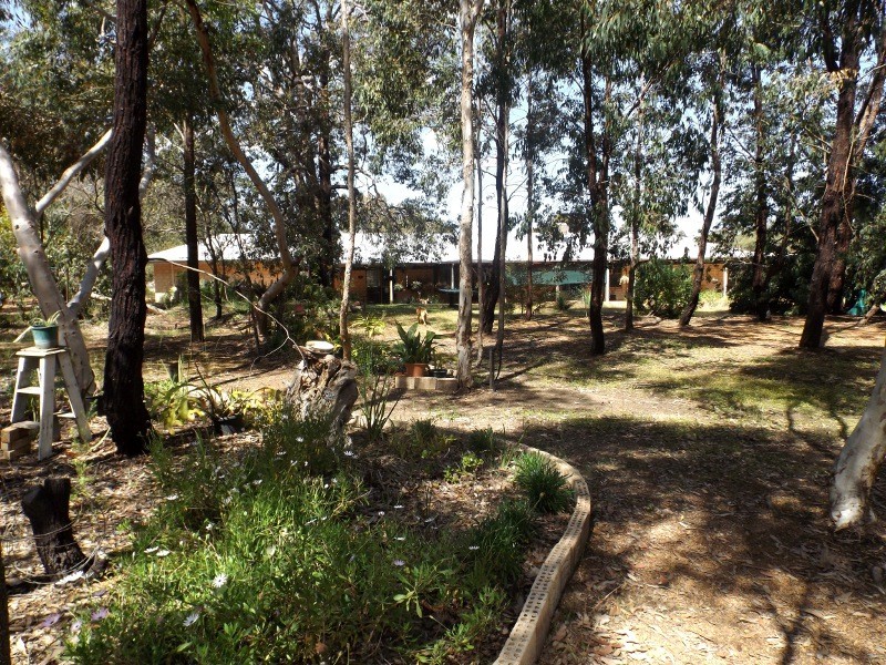 35 Richmond Rd, Gidgegannup WA 6083
