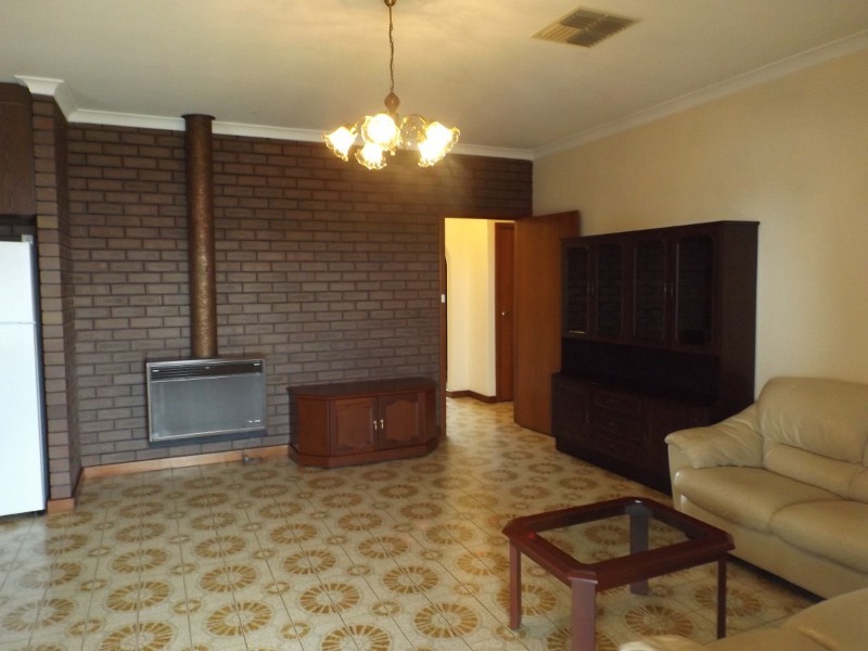 410 Morrison Rd, Swan View WA 6056