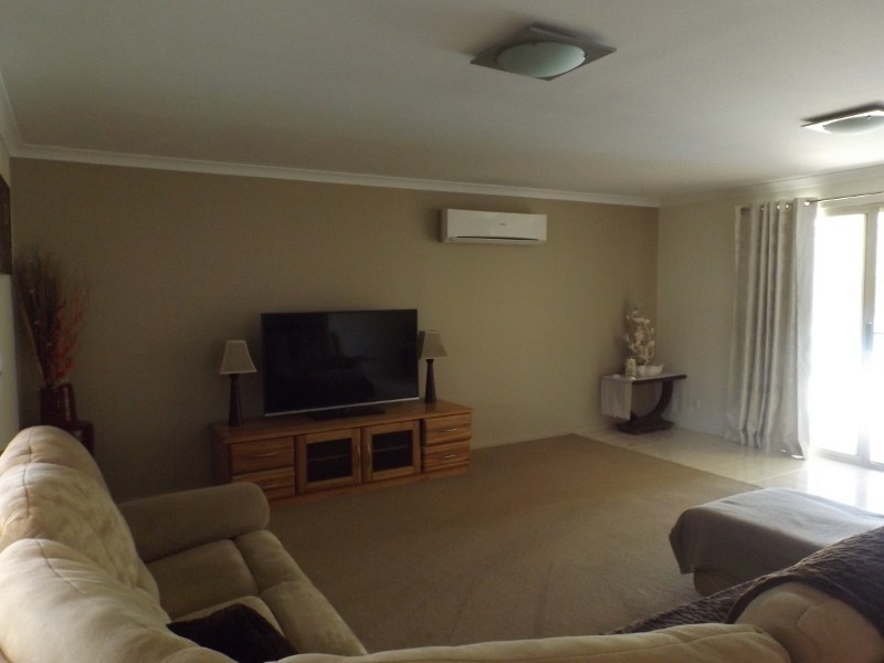 5 Markham Way, Swan View WA 6056