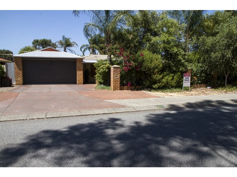 61 Blackadder Road, Swan View WA 6056