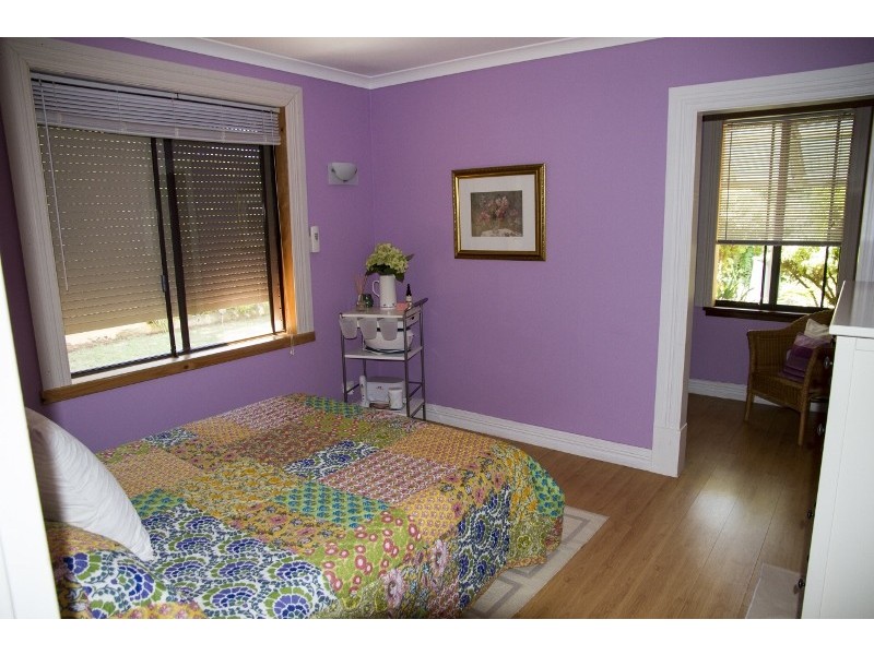 61 Blackadder Road, Swan View WA 6056