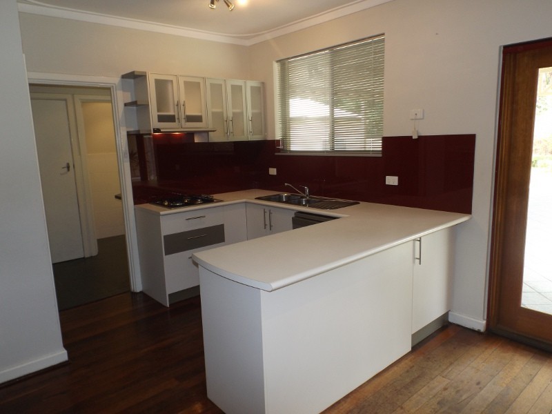 1 Camfield Rd, Darlington WA 6070