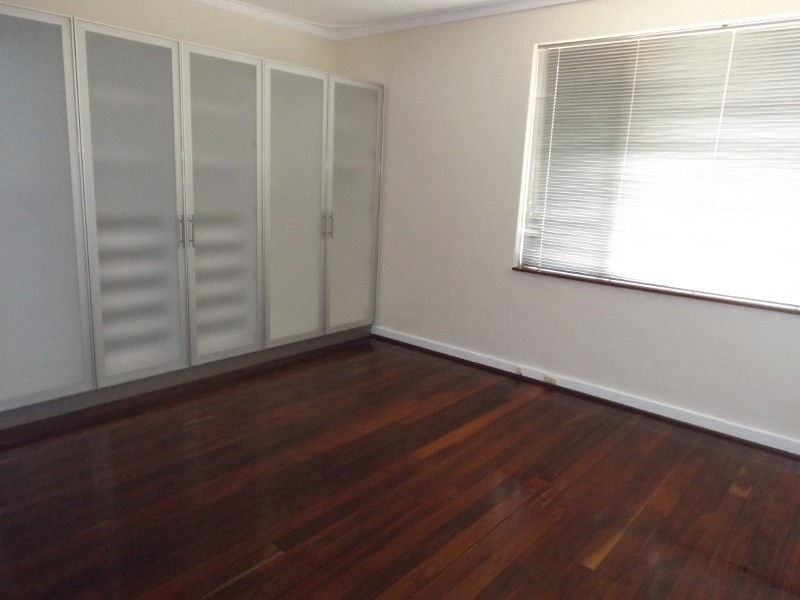 1 Camfield Rd, Darlington WA 6070