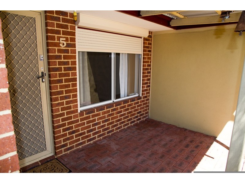 5 Akma Court, Maddington WA 6109