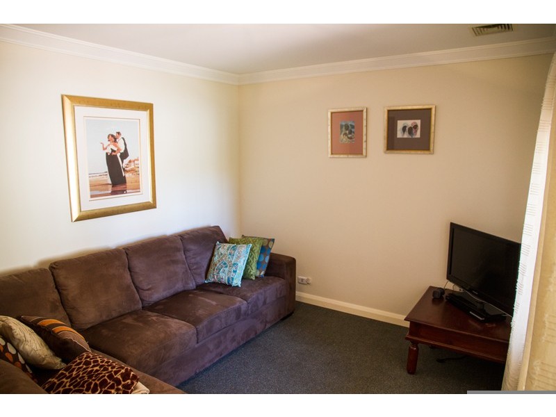 5 Akma Court, Maddington WA 6109