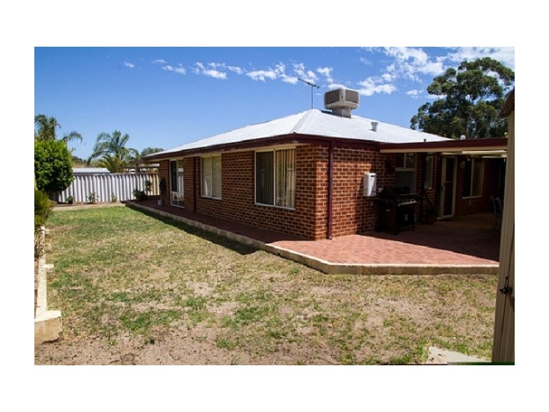 5 Akma Court, Maddington WA 6109