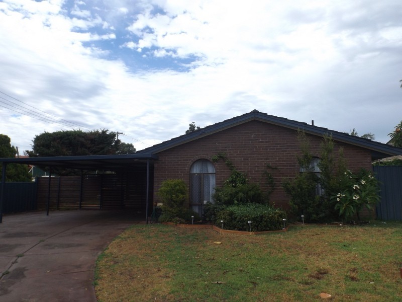 14 Kidson St, Kardinya WA 6163