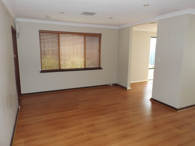 14 Kidson St, Kardinya WA 6163