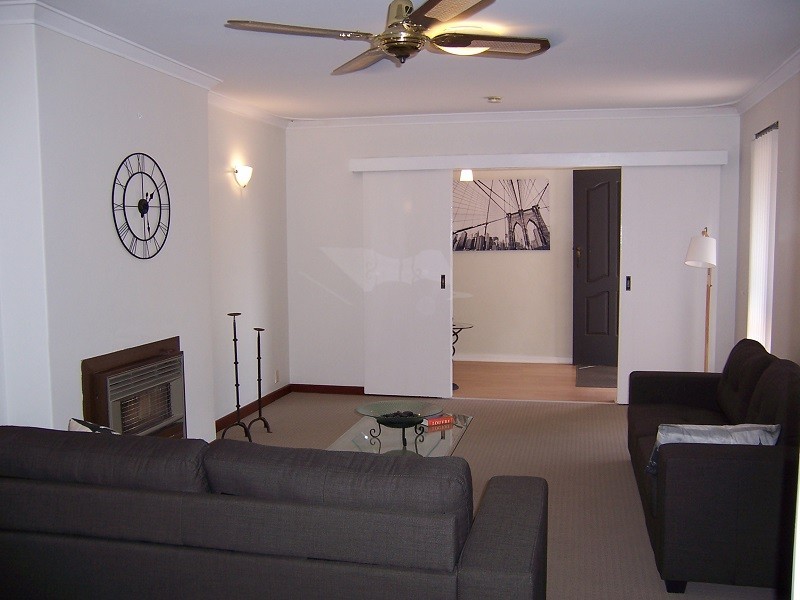 35 Bernley Drive, Viveash WA 6056