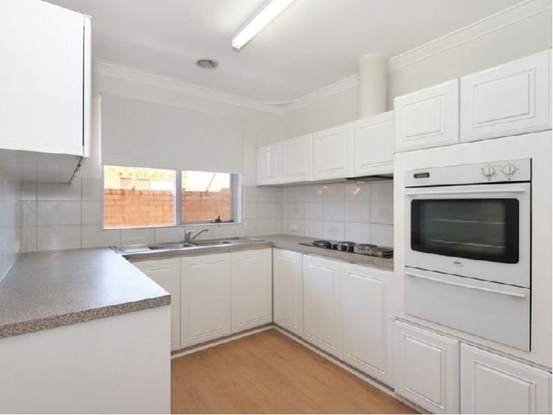 35 Bernley Drive, Viveash WA 6056