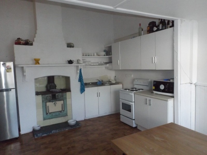 6 Byers Rd, Midland WA 6056