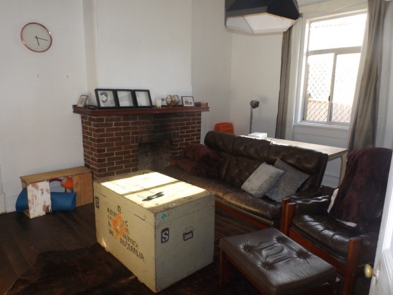 6 Byers Rd, Midland WA 6056