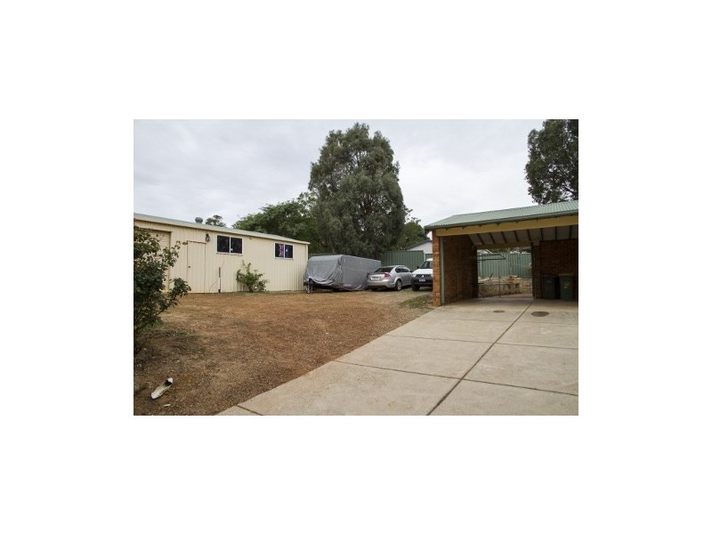 14 Preece Court, Forrestfield WA 6058