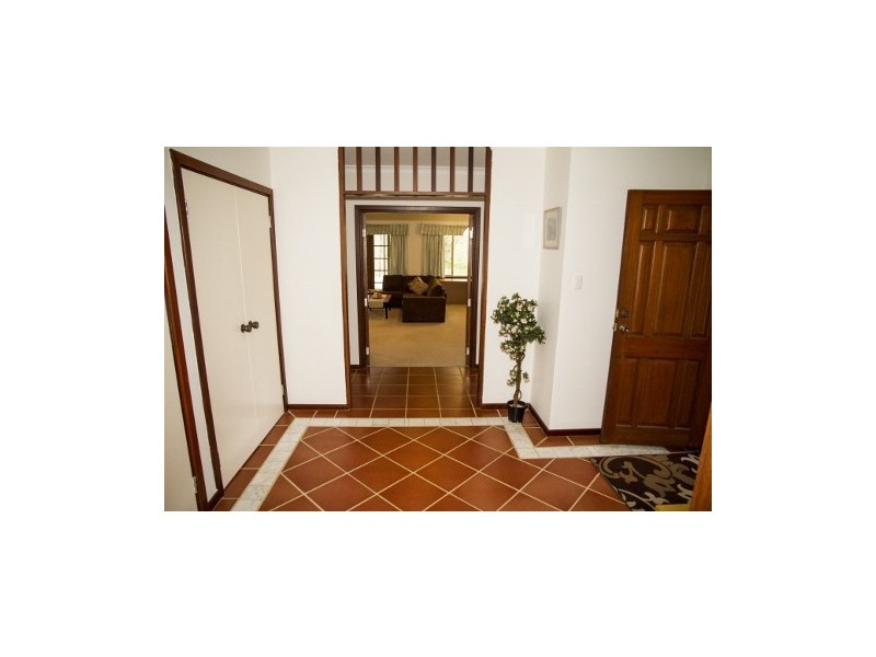 14 Preece Court, Forrestfield WA 6058