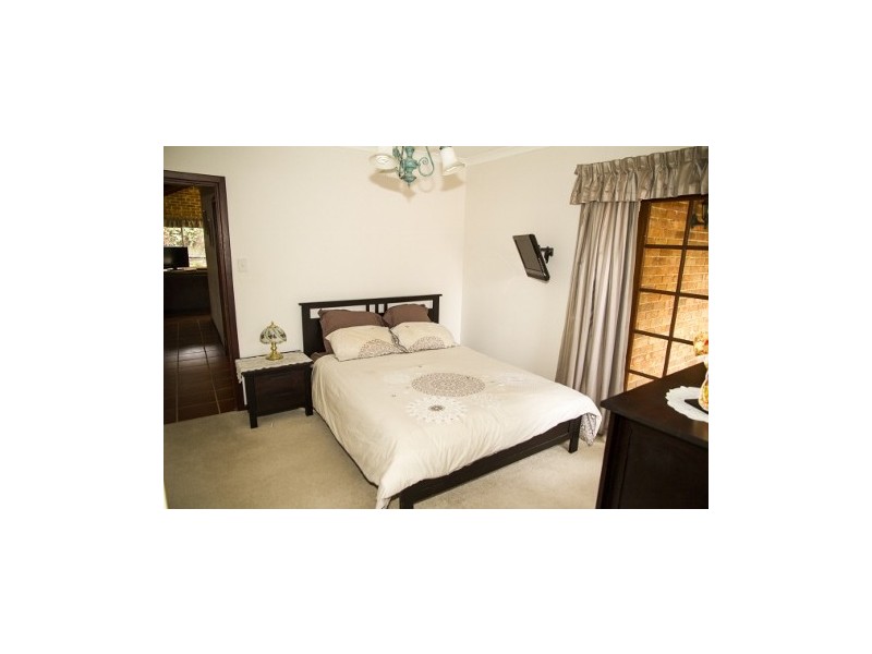 14 Preece Court, Forrestfield WA 6058