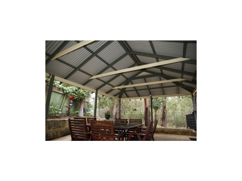 14 Preece Court, Forrestfield WA 6058