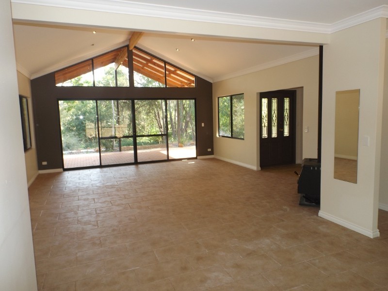 355 Bailey Road, Glen Forrest WA 6071