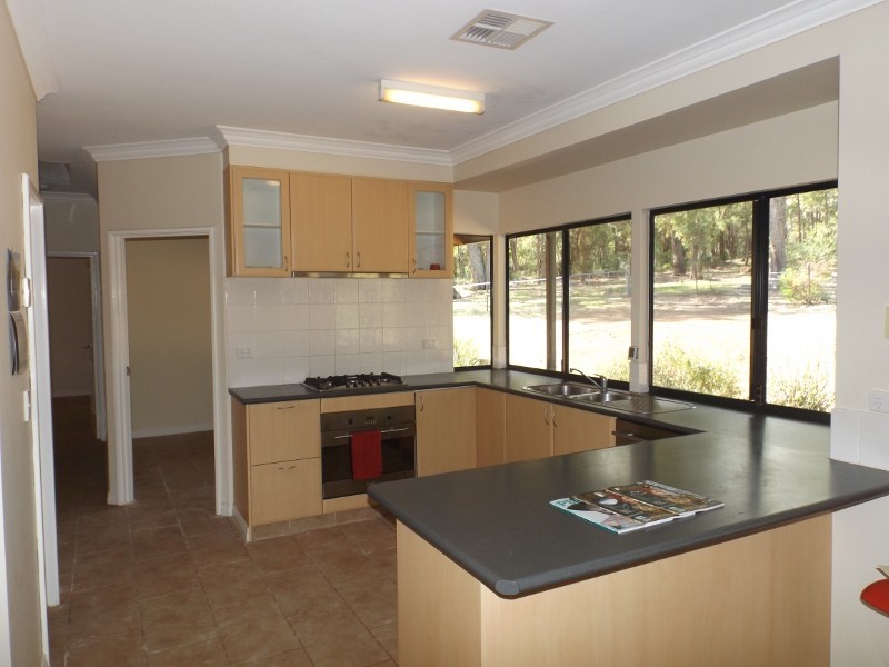 355 Bailey Road, Glen Forrest WA 6071