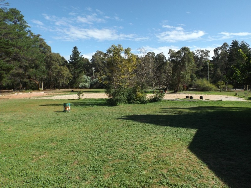 355 Bailey Road, Glen Forrest WA 6071