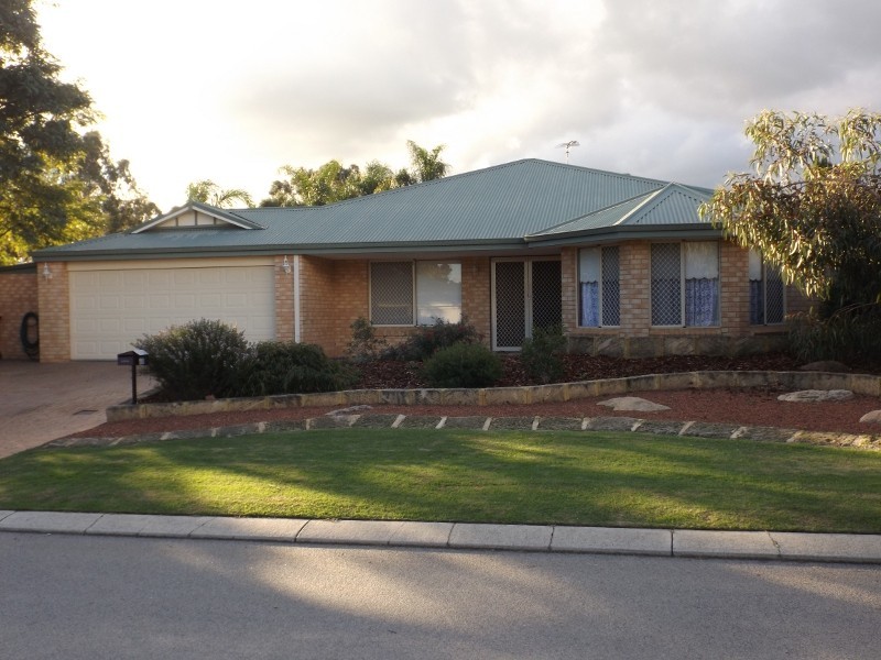 40 Greenough Crt, Jane Brook WA 6056